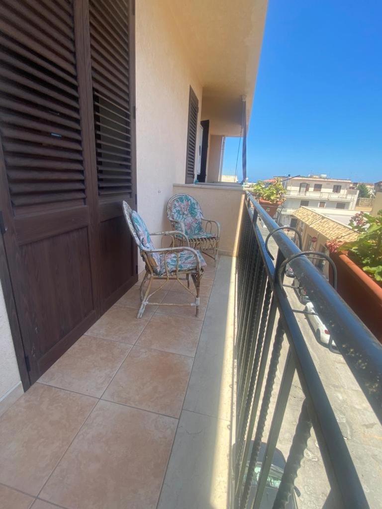 A Casa Di Loretta Apartment Terrasini Exterior photo